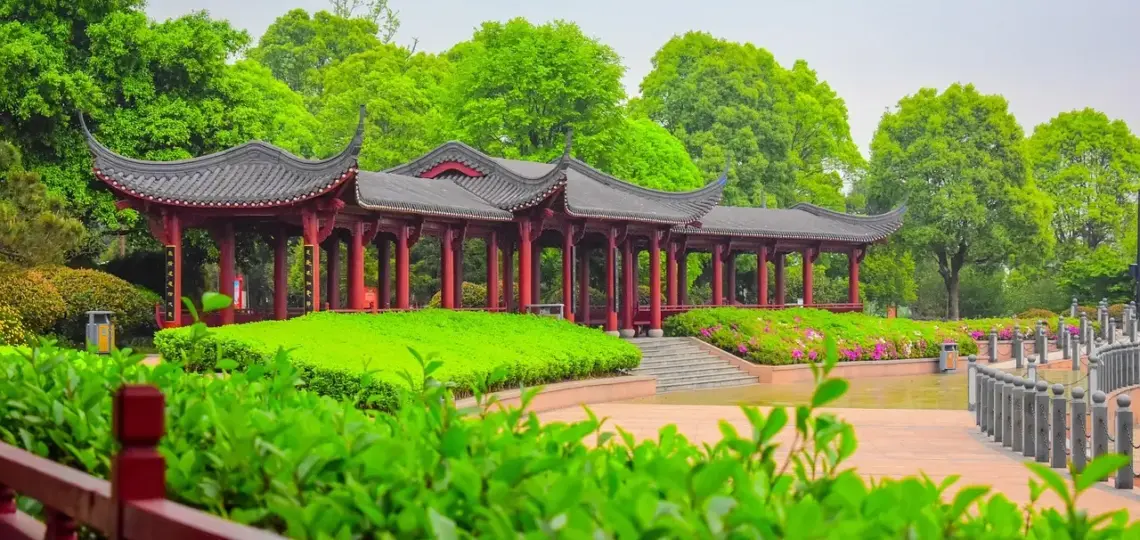 Hvordan kan jeg få hjælp til at vælge den rigtige havepavillon til mine behov?